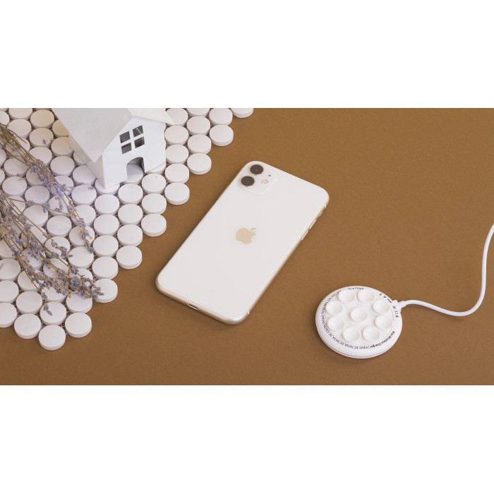 Беспроводное (15W) зарядное устройство "Sticker" с присосками