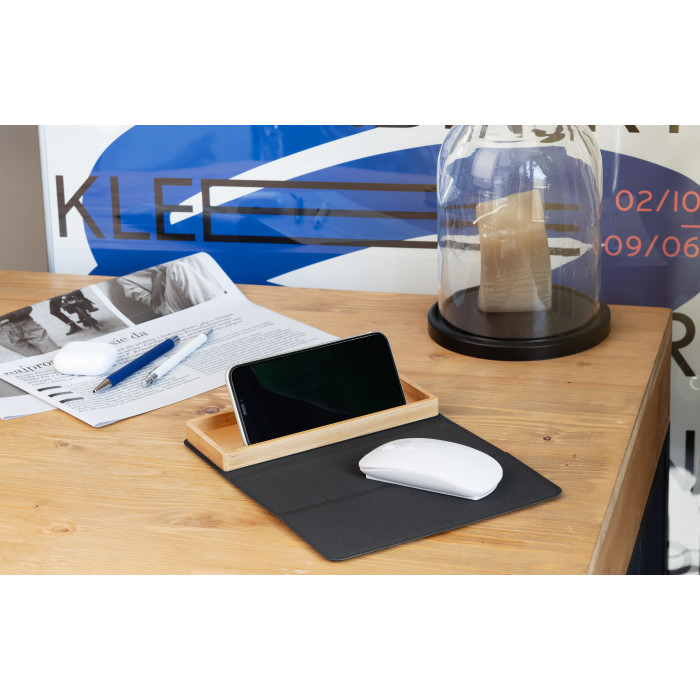 Коврик-трансформер с органайзером на магнитах с беспроводным (15W) ЗУ с подсветкой логотипа