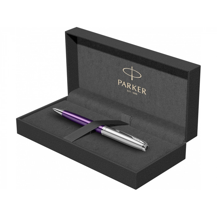 Шариковая ручка Parker Sonnet Essentials Violet SB Steel CT, цвет чернил black, перо: M, в подарочной упаковке.