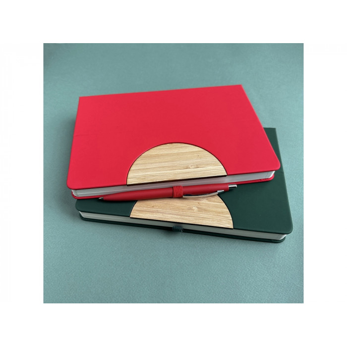 Ежедневник недатированный А5 Bosforo, красный