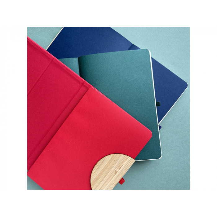 Ежедневник недатированный А5 Bosforo, красный