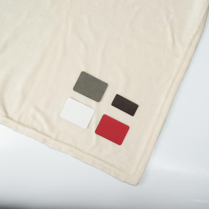 Шеврон Rectangle Cowhide размер 50*70 мм, белый, со скругленными углами