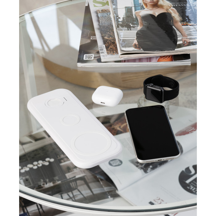 Настольная беспроводная (15W) зарядная станция Snow Board для смартфона, часов и наушников