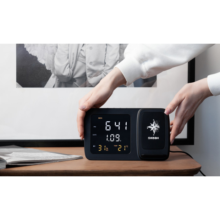 Настольные часы Smart Screen с беспроводным (15W) зарядным устройством, гигрометром, термометром, календарём, с подсветкой логотипа