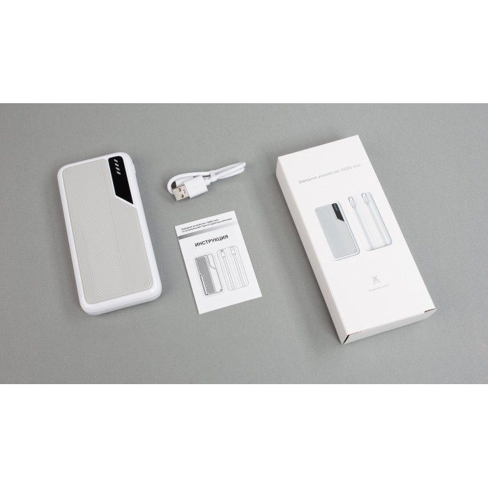 Зарядное устройство Connect 10000 mAh со встроенными Type-C/Lightning кабелями