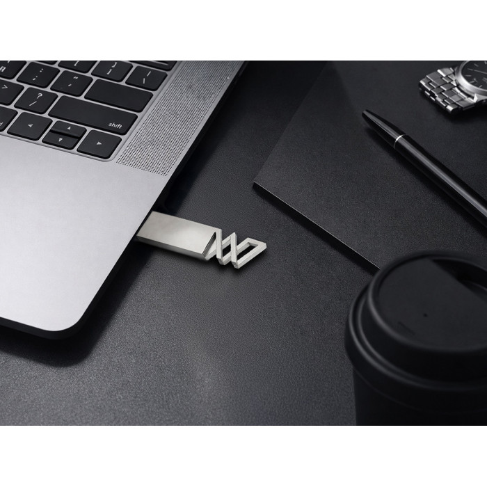 Флешка 32 ГБ USB 3.0 Адорн