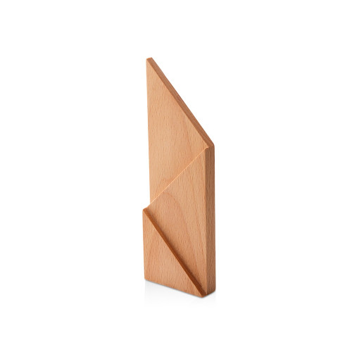 Награда из бука Monolith