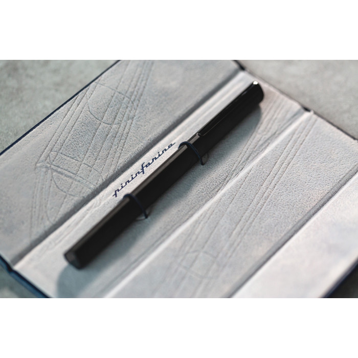 Шариковая ручка PININFARINA PF One BLACK
