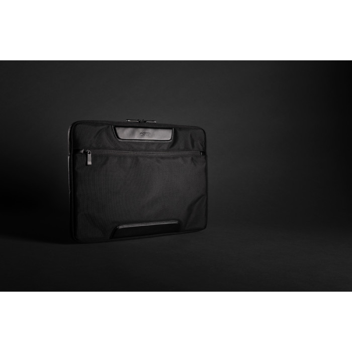 Чехол для ноутбука Swiss Peak Voyager из RPET AWARE™, 15.6"