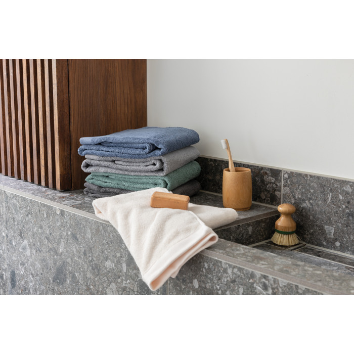 Банное полотенце Ukiyo Sakura из хлопка AWARE™, 500 г/м², 70x140 см