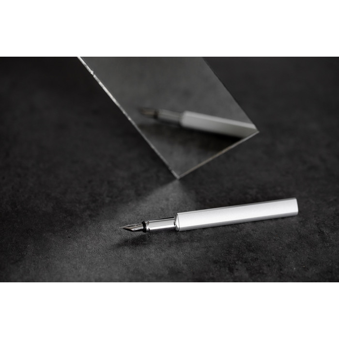 Перьевая ручка PININFARINA PF One SILVER