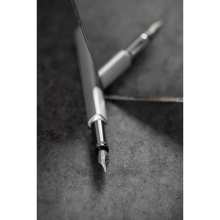 Перьевая ручка PININFARINA PF One SILVER