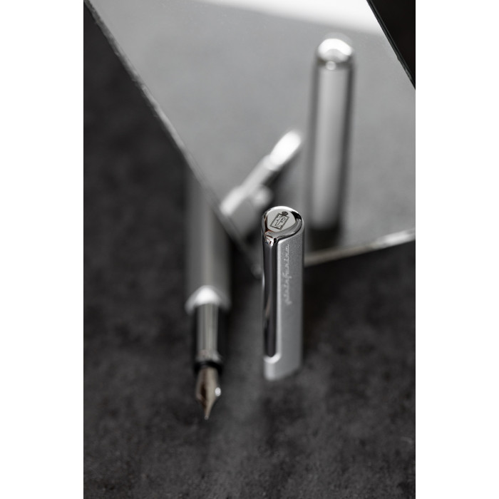 Перьевая ручка PININFARINA PF One SILVER