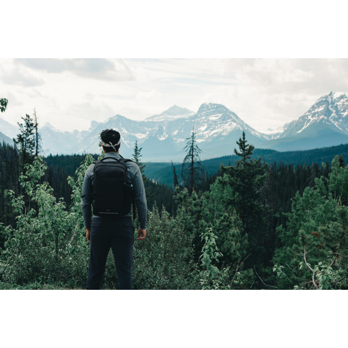 Рюкзак для путешествий Swiss Peak XXL из rPET AWARE™, 17’’