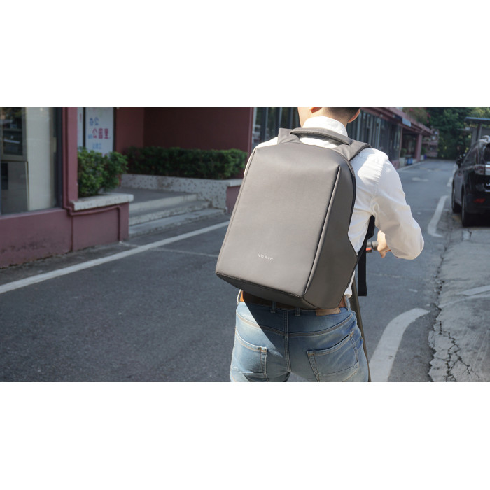 Рюкзак KORIN HiPack 43х33х16 см, черный