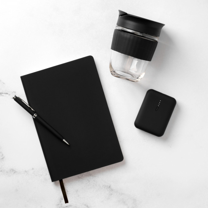Ежедневник Спарк (Spark) недатированный, черный (с упаковкой, со стикерами)