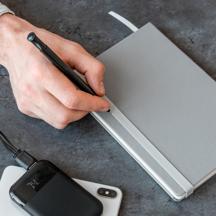 Внешний аккумулятор Fondo 5000 mAh, черный Внешний аккумулятор Fondo 5000 mAh, черный