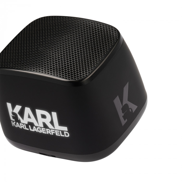 Беспроводная колонка с подсветкой Glow 75dB 1200 mAh, синяя (вход Type-C) Беспроводная колонка с подсветкой Glow 75dB 1200 mAh, синяя (вход Type-C)