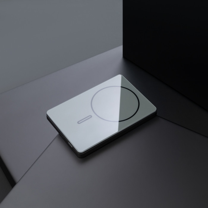 Внешний аккумулятор Оникс PD (Onyx PD) 5000mAh с функцией беспроводной зарядки 15W, серый