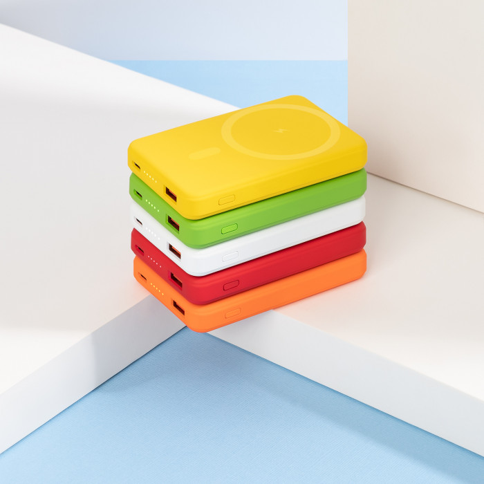 Внешний аккумулятор Ларго PD (Largo PD) 5000mAh с функцией беспроводной зарядки 15W, красный