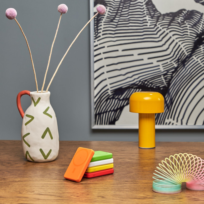 Внешний аккумулятор Ларго PD (Largo PD) 5000mAh с функцией беспроводной зарядки 15W, красный