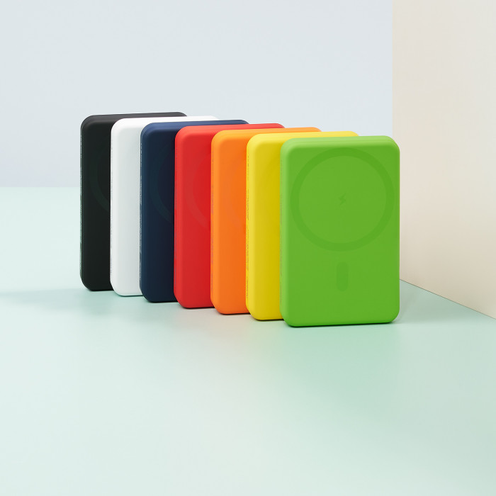 Внешний аккумулятор Ларго PD (Largo PD) 5000mAh с функцией беспроводной зарядки 15W, красный