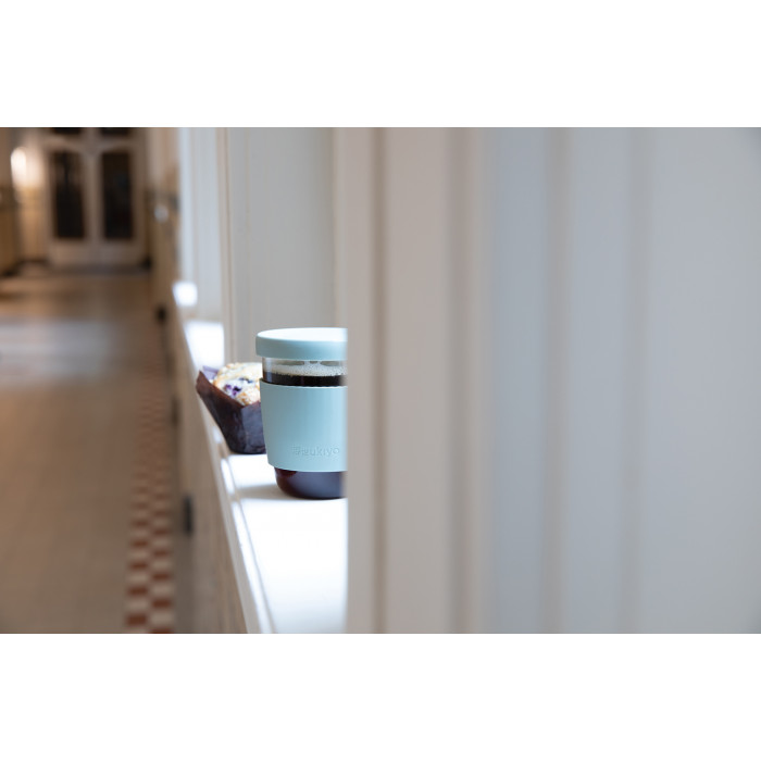 Стакан из боросиликатного стекла Ukiyo с силиконовой крышкой и держателем