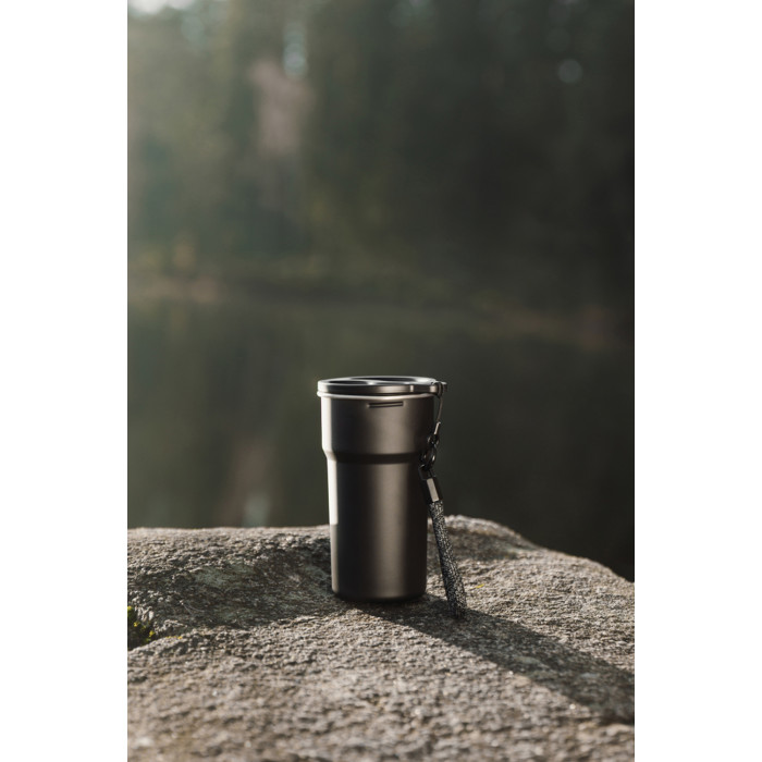 Термокружка VINGA Parks в комплекте с 4 кружками из нержавеющей стали