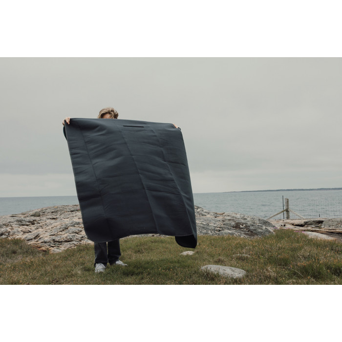 Плед для пикника VINGA Baltimore из переработанного полиэстера RCS, 150х130 см